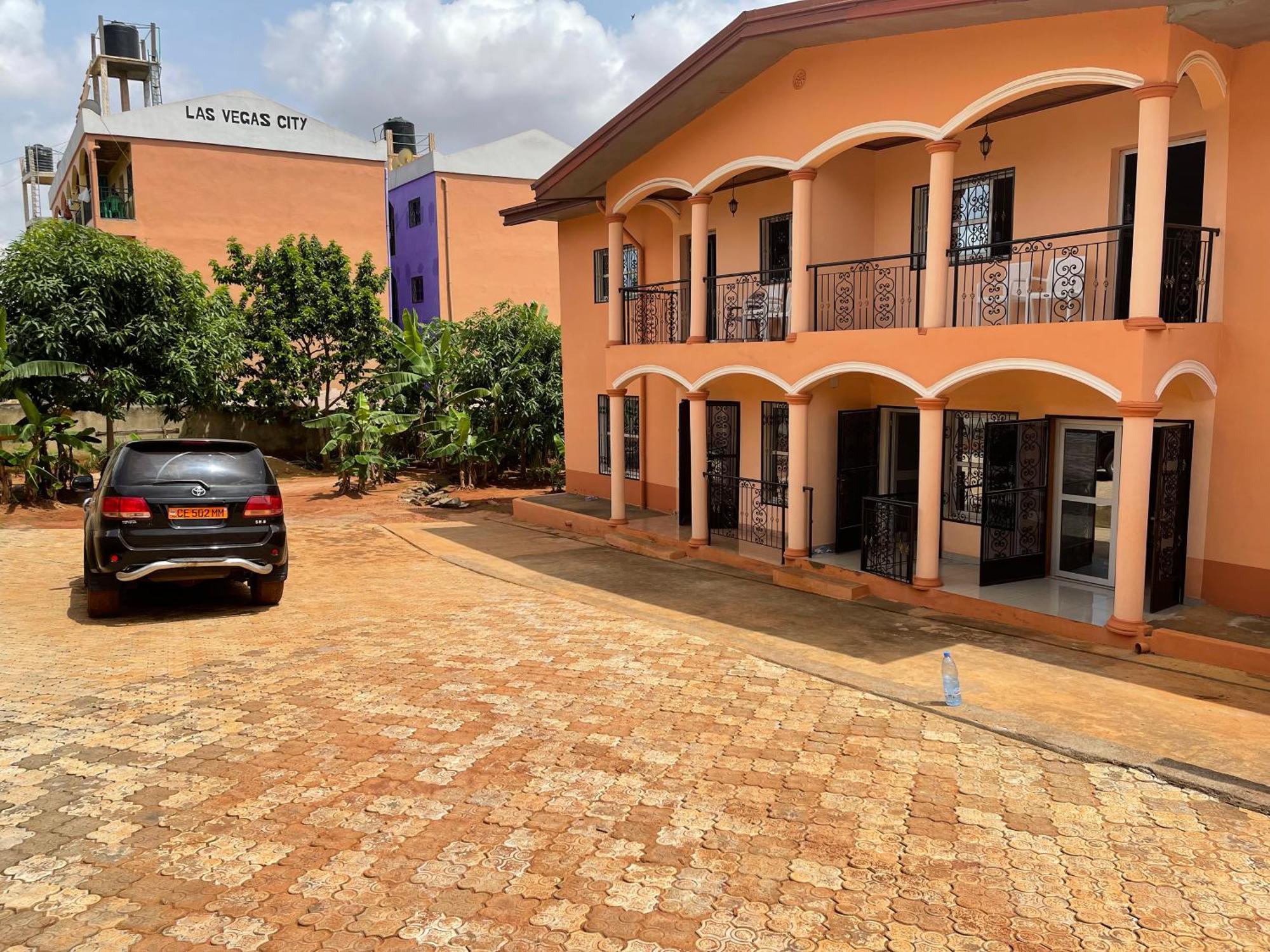Villa Contemporaine ياوندي المظهر الخارجي الصورة
